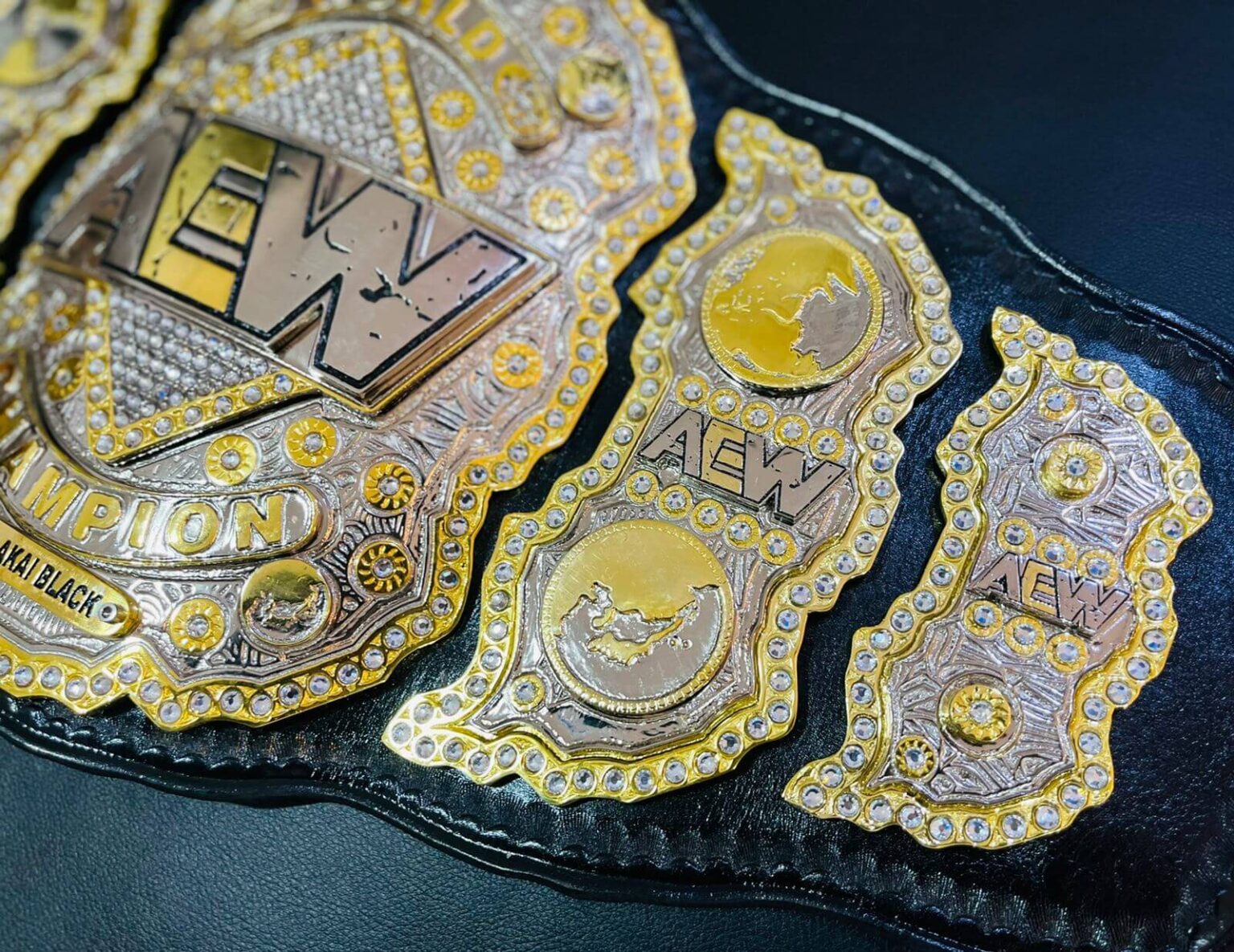 Get AEW Replica Belt- Best Looking Wrestling Belt For Champions