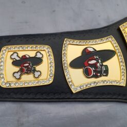 Side view of the Bandito Skull Spinner Belt highlighting the customizable side plates with skull logos.