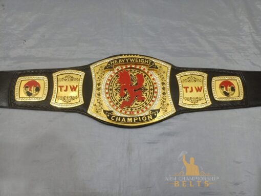 Front view of the Custom Heavyweight Spinner Belt showcasing the spinner center plate and detailed engravings.