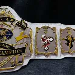 Retro gaming championship belt featuring a luxurious gold-plated finish and deep engraving details.